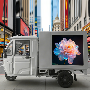 Mobile high-brightness LED display, for advertising, closed-body cargo electric tricycle display screen.